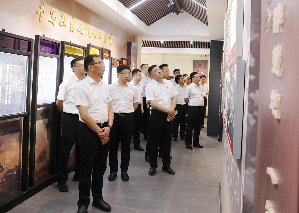 知敬畏、守清廉！宿迁BBIN宝盈集团集团开展廉政警示教育活动